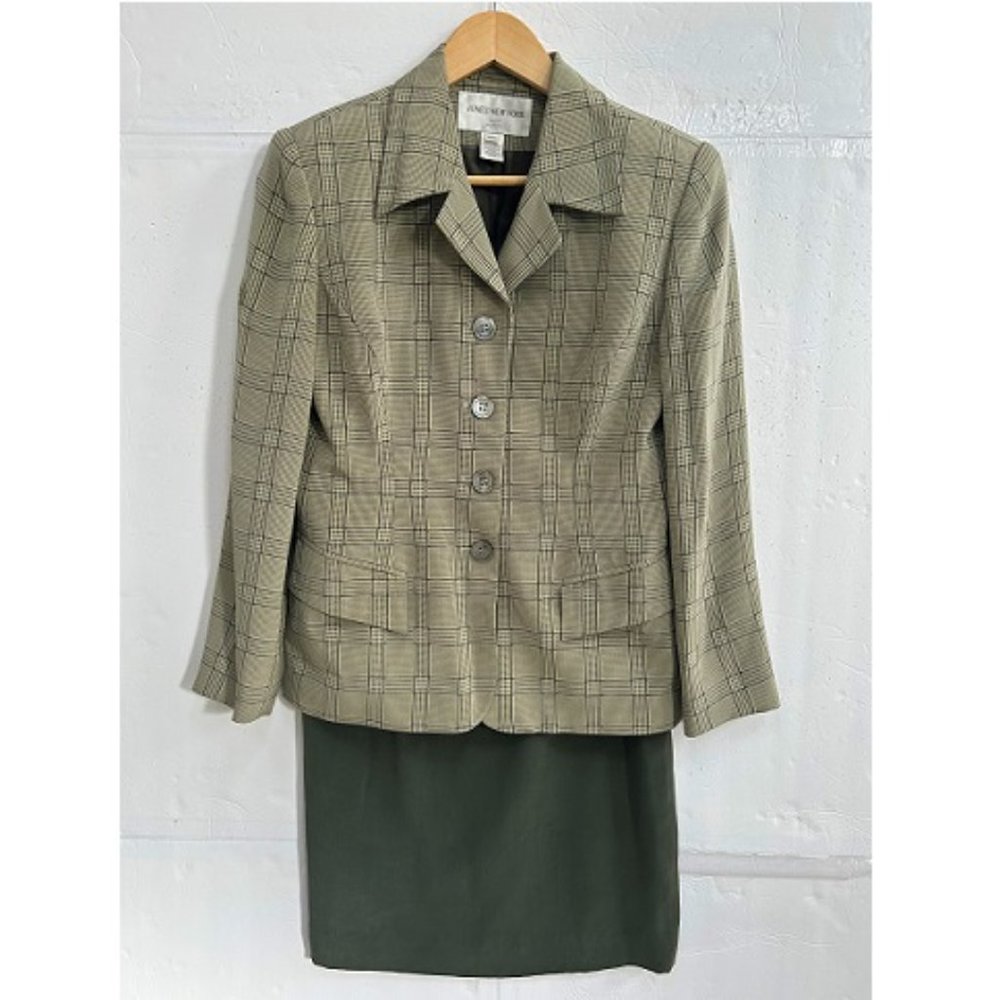 Jones New York Vintage Blazer and Skirt Suit